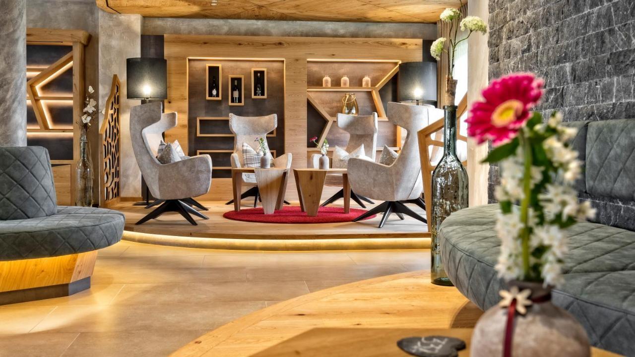 Hotel Sun Natz-Schabs エクステリア 写真