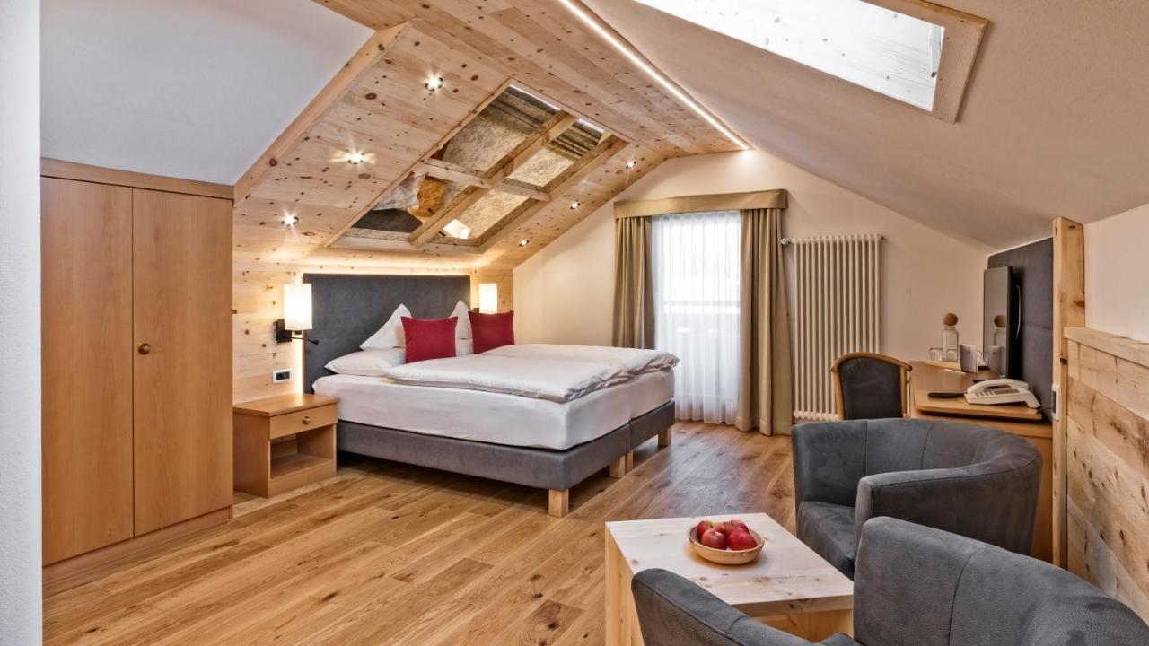 Hotel Sun Natz-Schabs エクステリア 写真